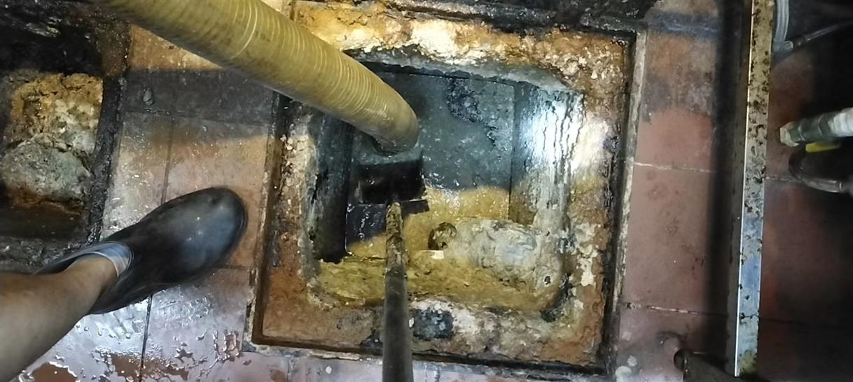 奇台污水池清理一般都有毒气，怎么预防中毒呢？
